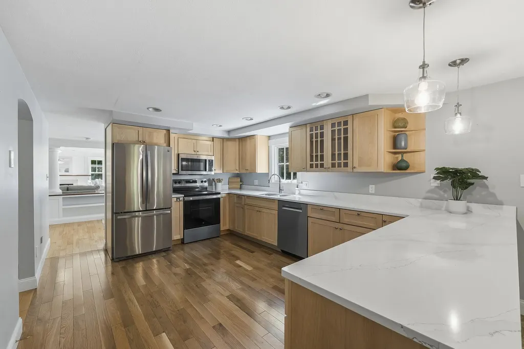 19 Field Avenue York ME 03909