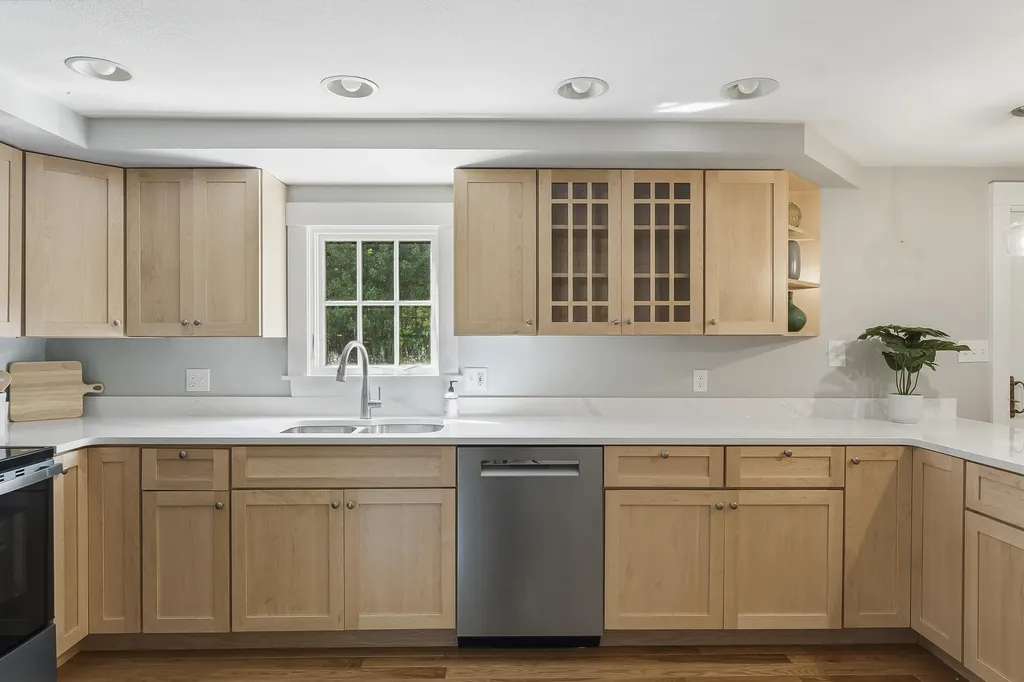 19 Field Avenue York ME 03909