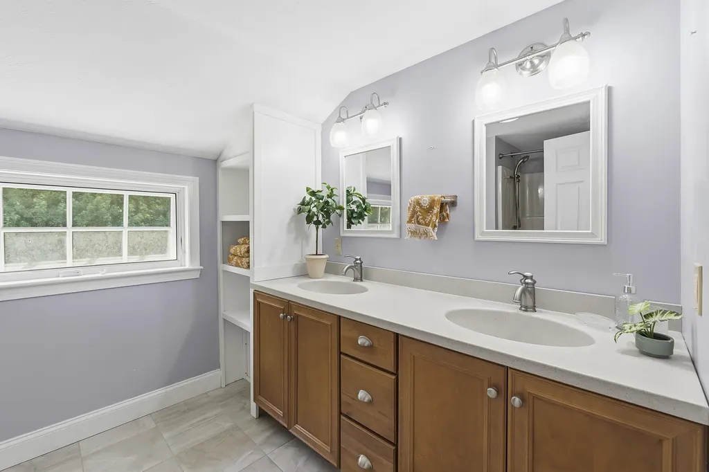 19 Field Avenue York ME 03909