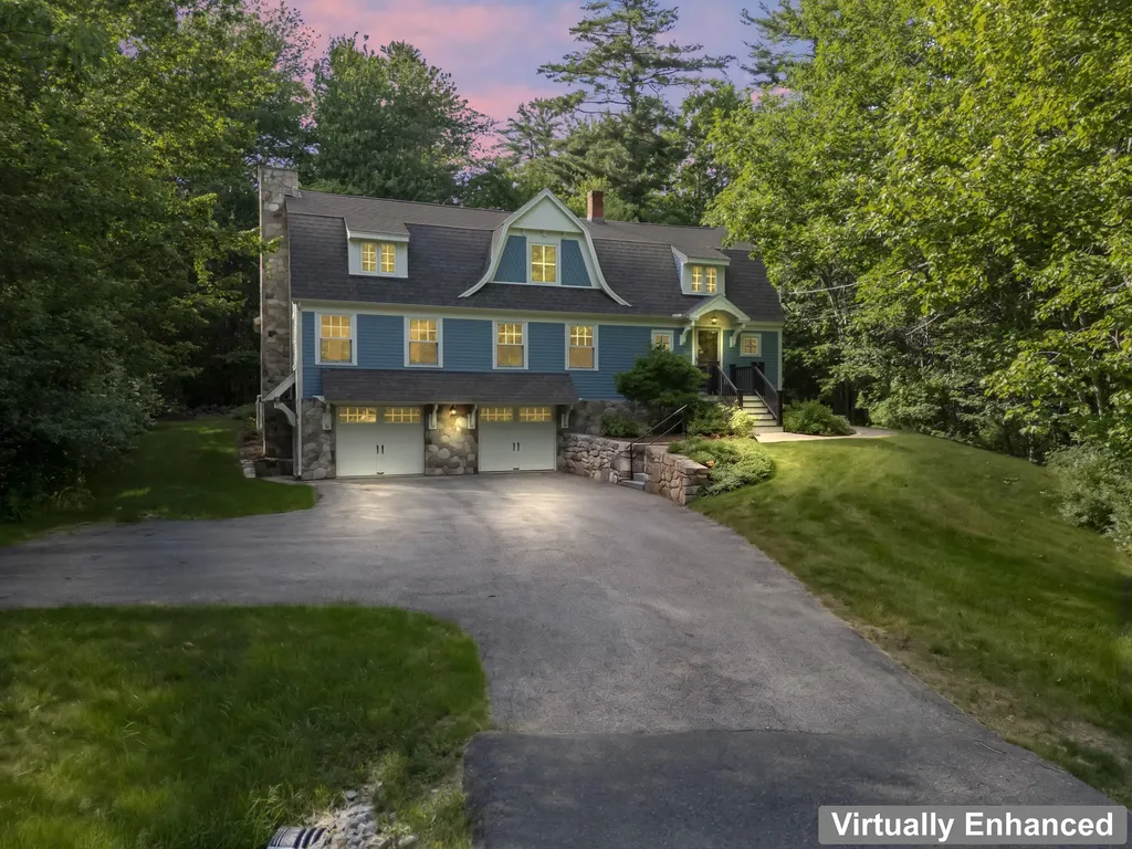 19 Field Avenue York ME 03909