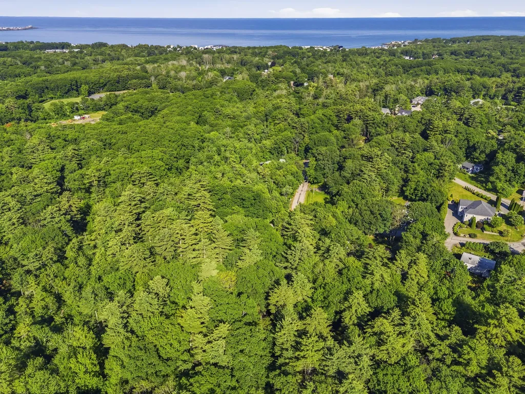 19 Field Avenue York ME 03909