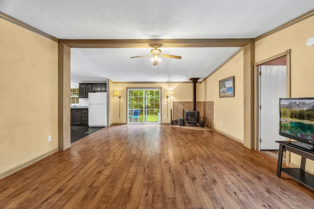 135 Ridgewood Drive Warren ME 04864