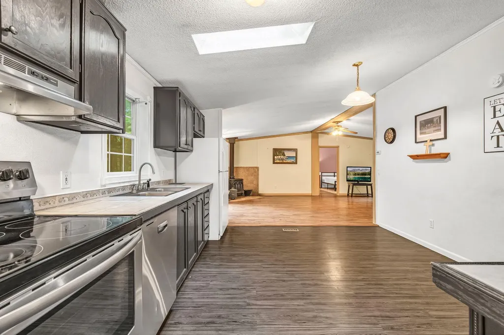 135 Ridgewood Drive Warren ME 04864