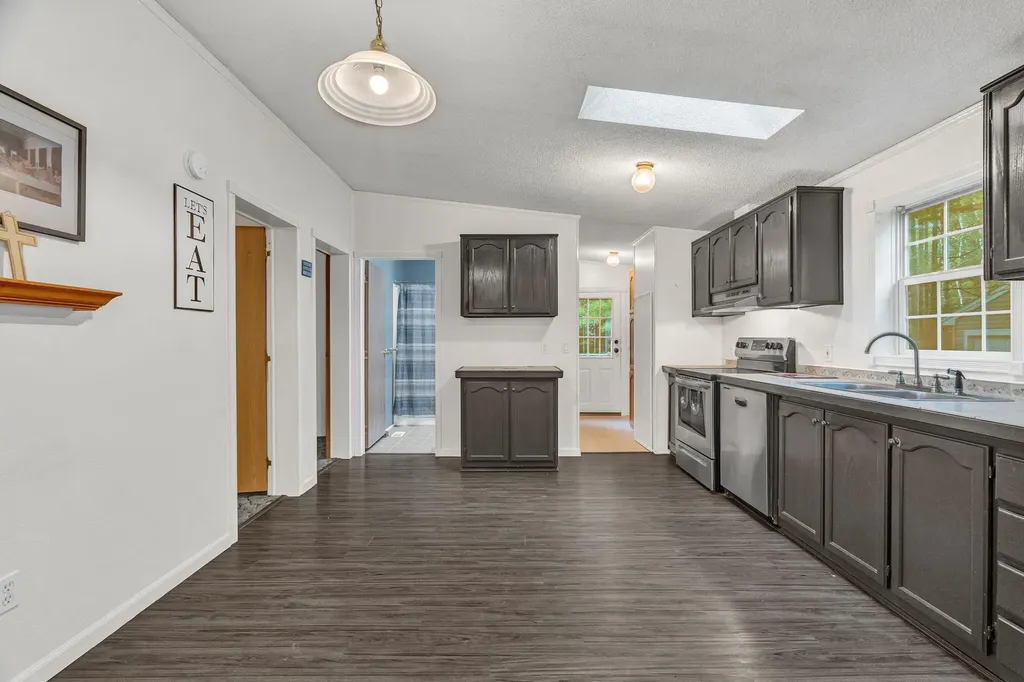 135 Ridgewood Drive Warren ME 04864