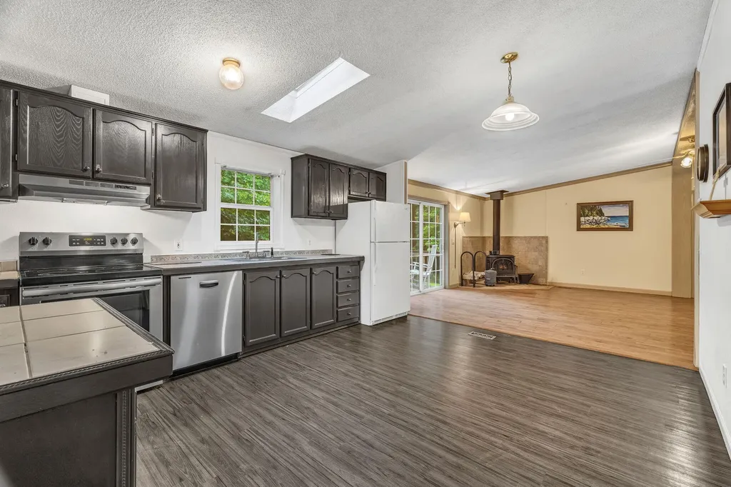 135 Ridgewood Drive Warren ME 04864