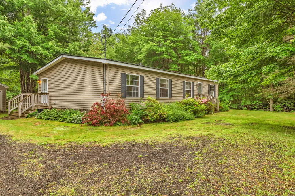135 Ridgewood Drive Warren ME 04864