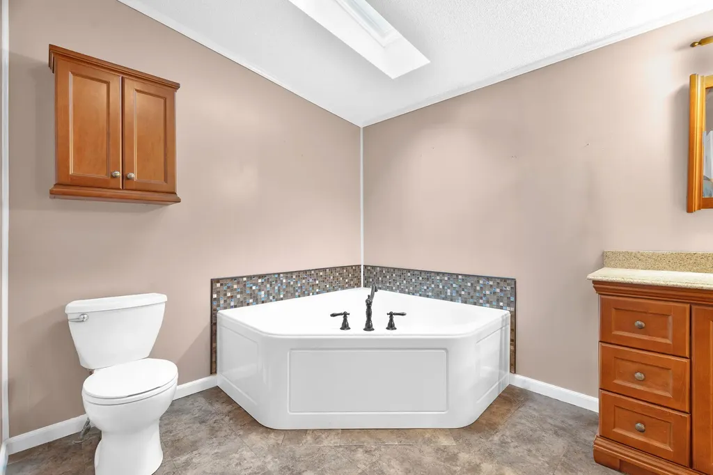135 Ridgewood Drive Warren ME 04864