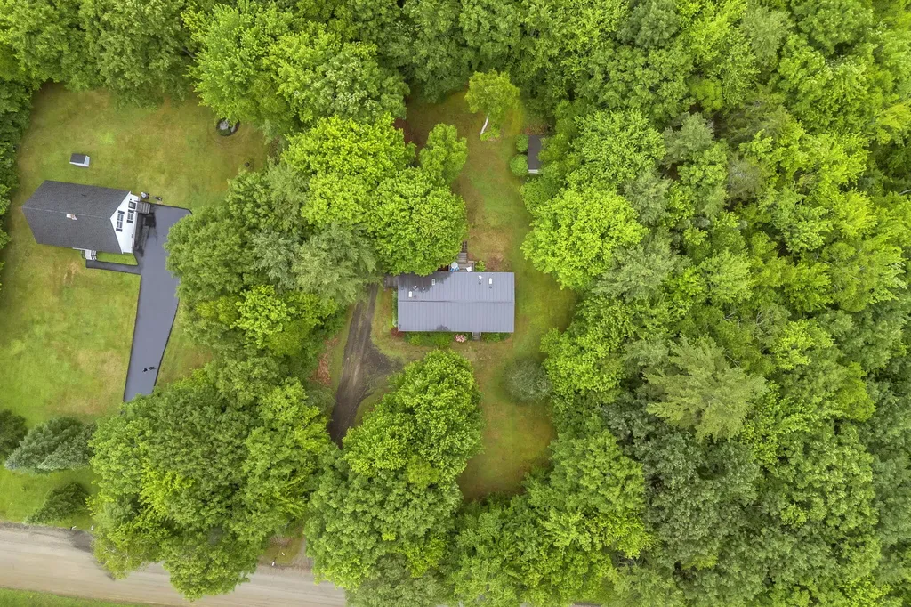 135 Ridgewood Drive Warren ME 04864
