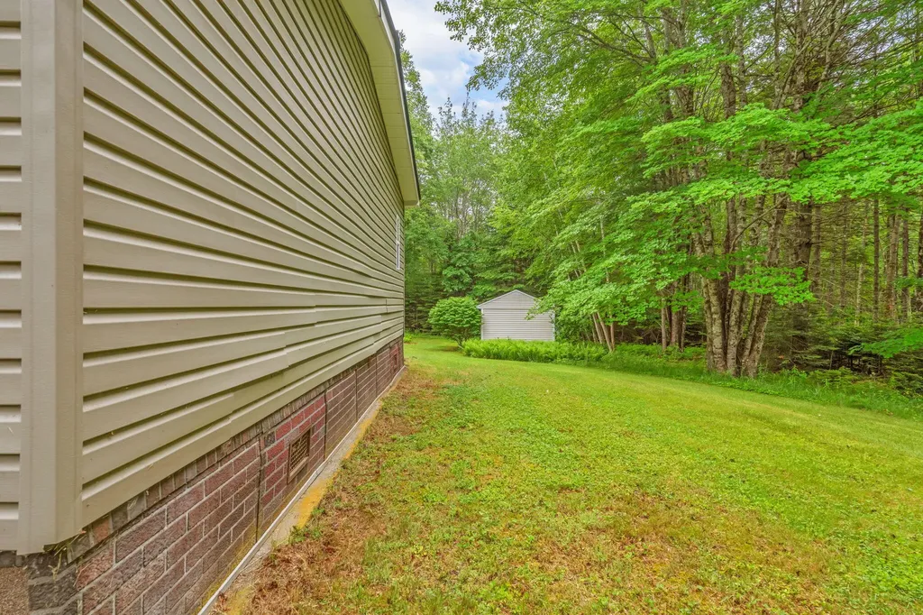 135 Ridgewood Drive Warren ME 04864
