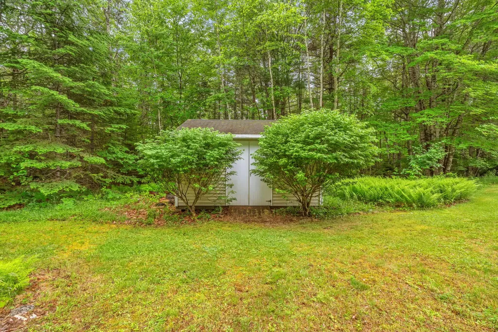 135 Ridgewood Drive Warren ME 04864