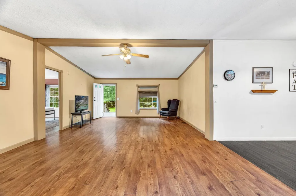 135 Ridgewood Drive Warren ME 04864