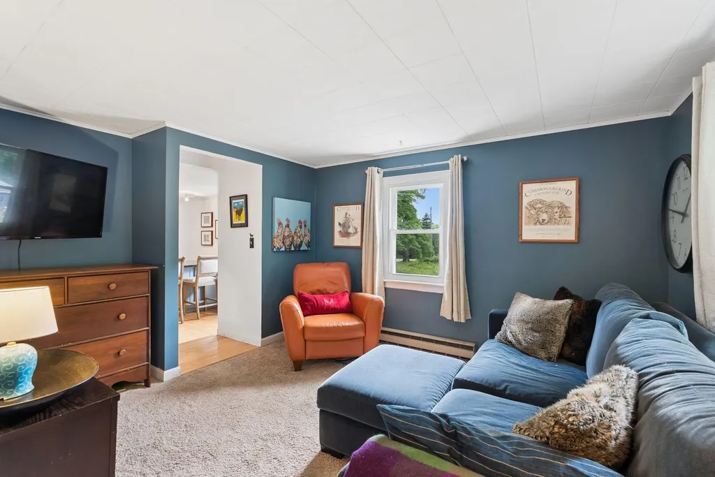 15 Oakwood Road Cape Elizabeth ME 04107