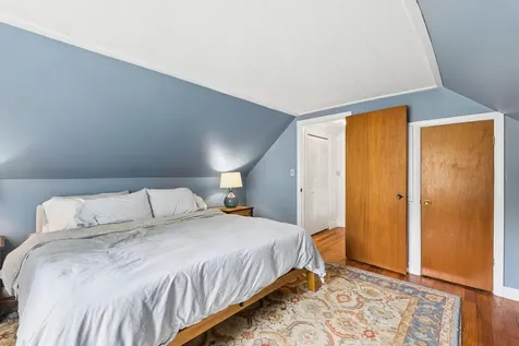 15 Oakwood Road Cape Elizabeth ME 04107