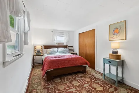 15 Oakwood Road Cape Elizabeth ME 04107