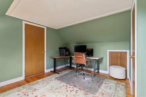 15 Oakwood Road Cape Elizabeth ME 04107