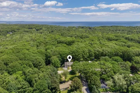 15 Oakwood Road Cape Elizabeth ME 04107