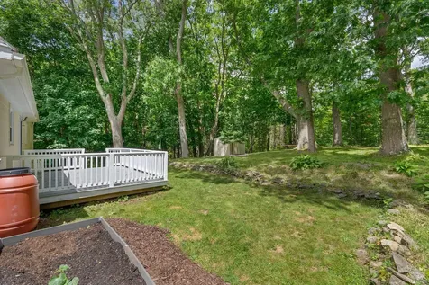 15 Oakwood Road Cape Elizabeth ME 04107