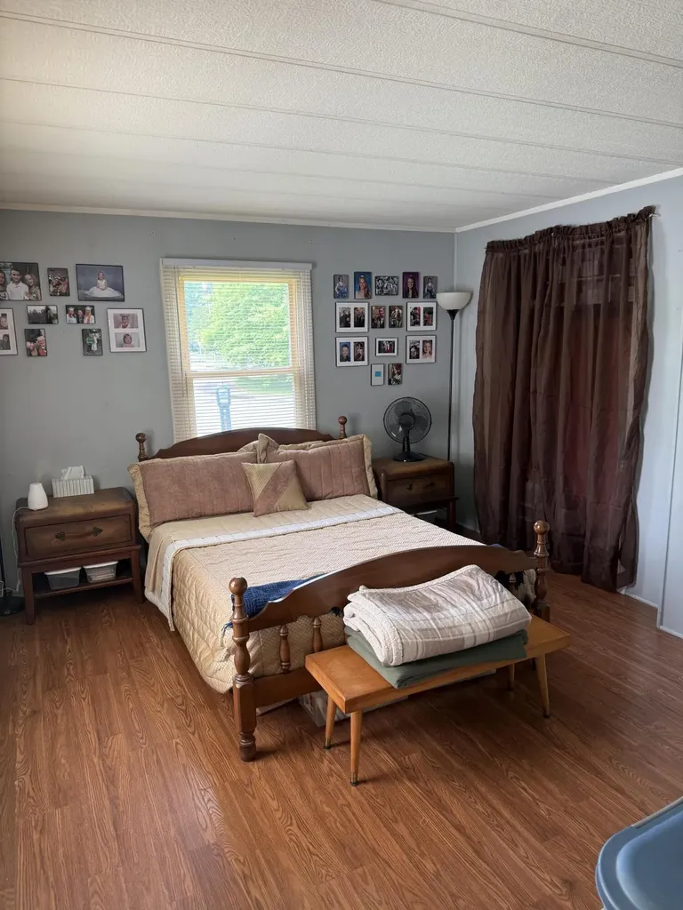 6 G Street Bangor ME 04401