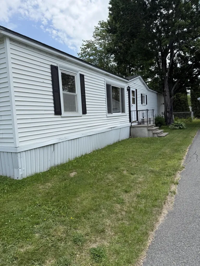 6 G Street Bangor ME 04401