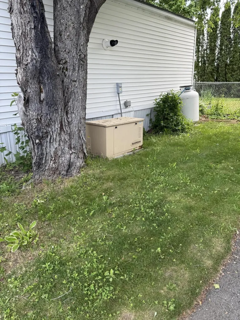 6 G Street Bangor ME 04401