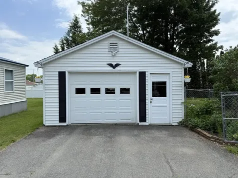 6 G Street Bangor ME 04401