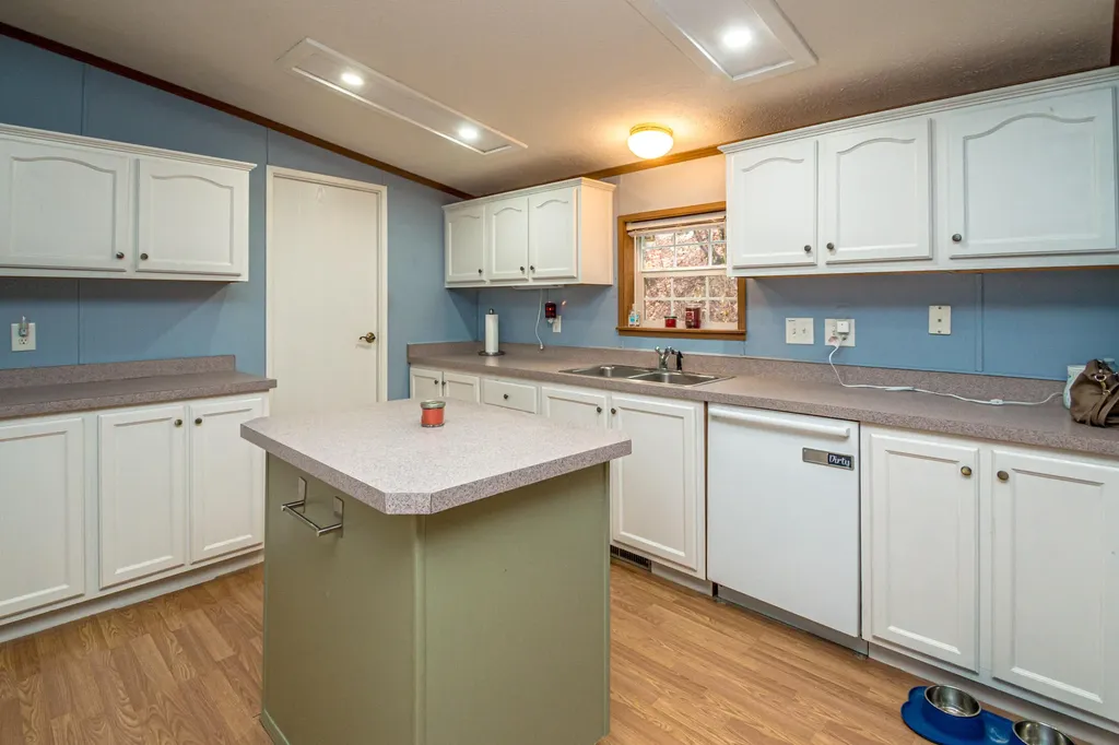 20 Lighthouse Lane Conway NH 03860