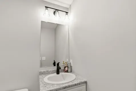 5 Heritage Drive Berwick ME 03901