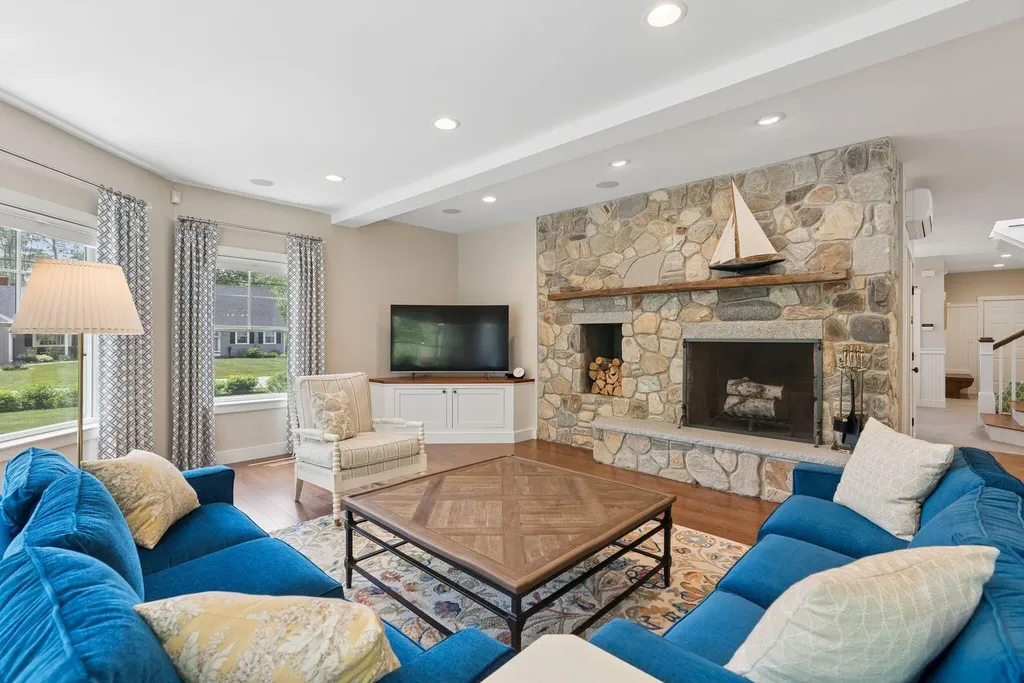 7 Peninsula Drive Kennebunk ME 04043