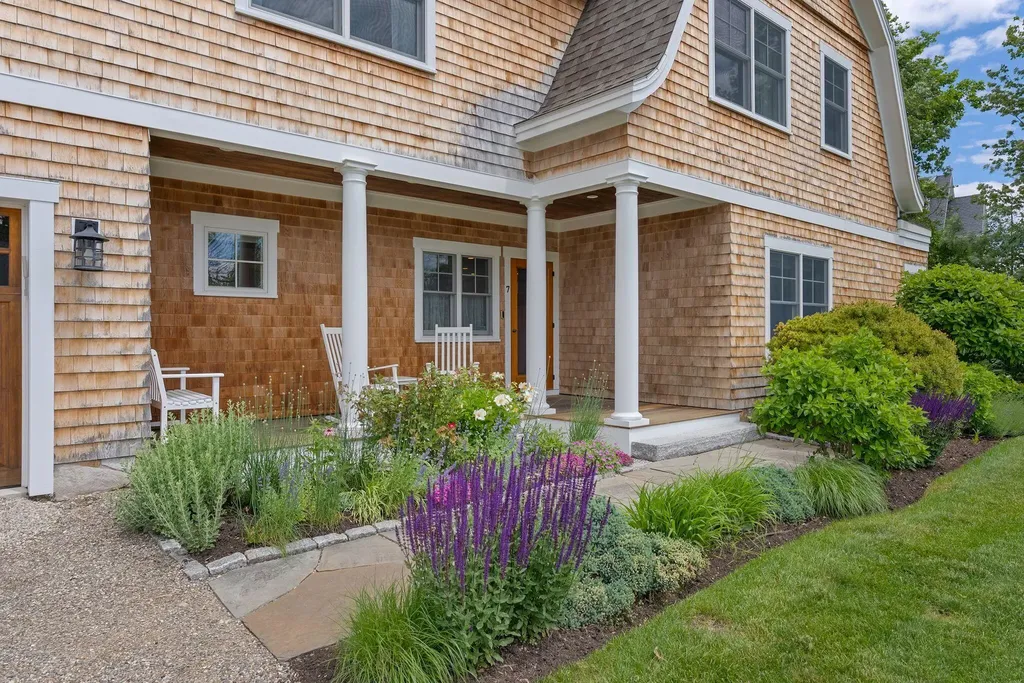 7 Peninsula Drive Kennebunk ME 04043