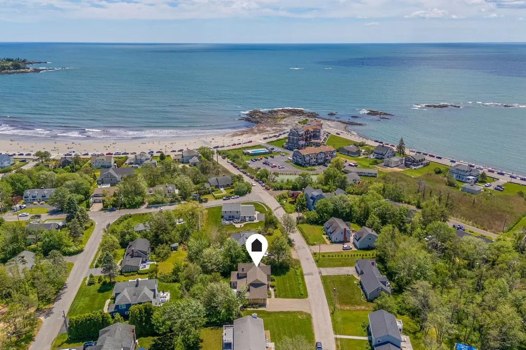 7 Peninsula Drive Kennebunk ME 04043