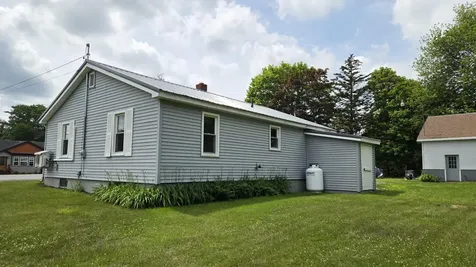 986 Main Road Eddington ME 04428