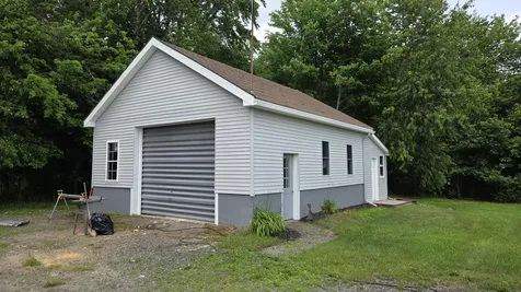 986 Main Road Eddington ME 04428