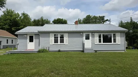 986 Main Road Eddington ME 04428