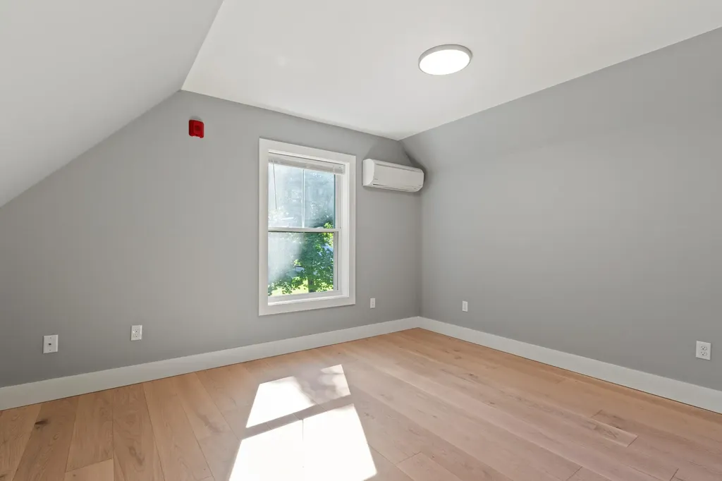 9 Cole Street South Portland ME 04106