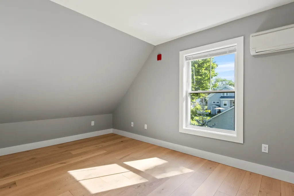 9 Cole Street South Portland ME 04106