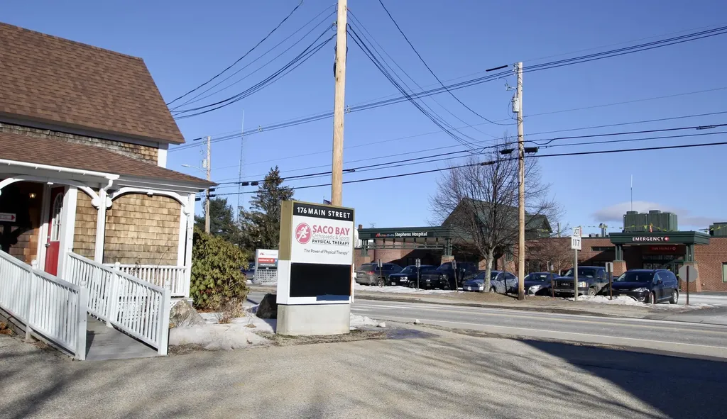 176 Main Street Norway ME 04268