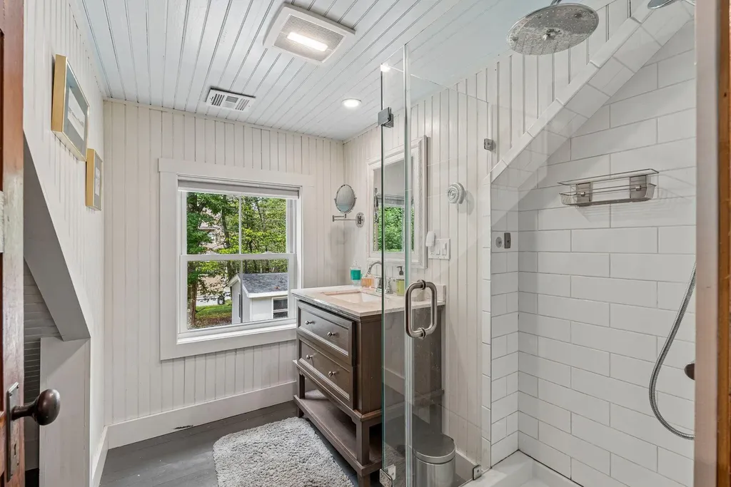 127 Valley Avenue Portland ME 04109