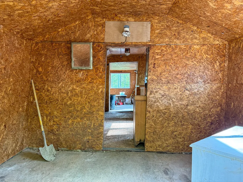 25 Buckfield Hill Byron ME 04275