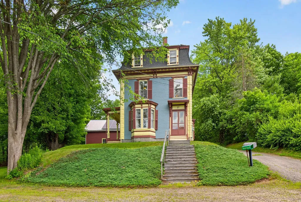 27 Highland Avenue South Berwick ME 03908