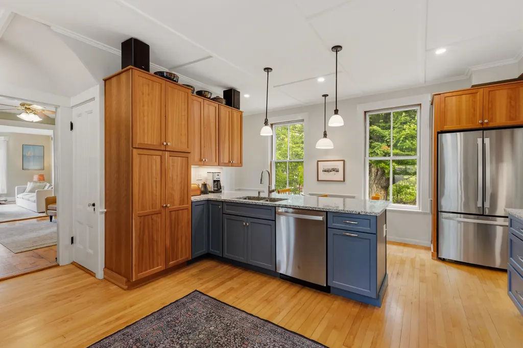 27 Highland Avenue South Berwick ME 03908