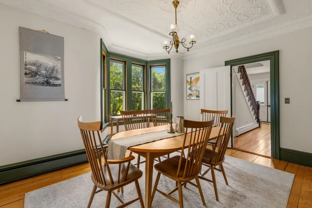 27 Highland Avenue South Berwick ME 03908