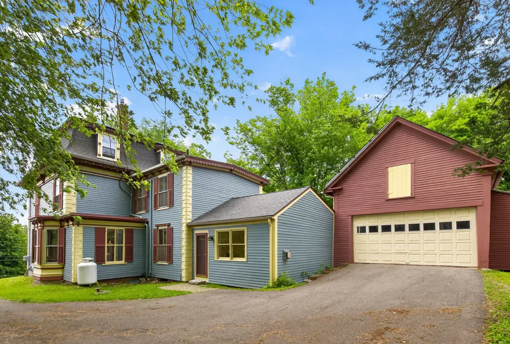 27 Highland Avenue South Berwick ME 03908