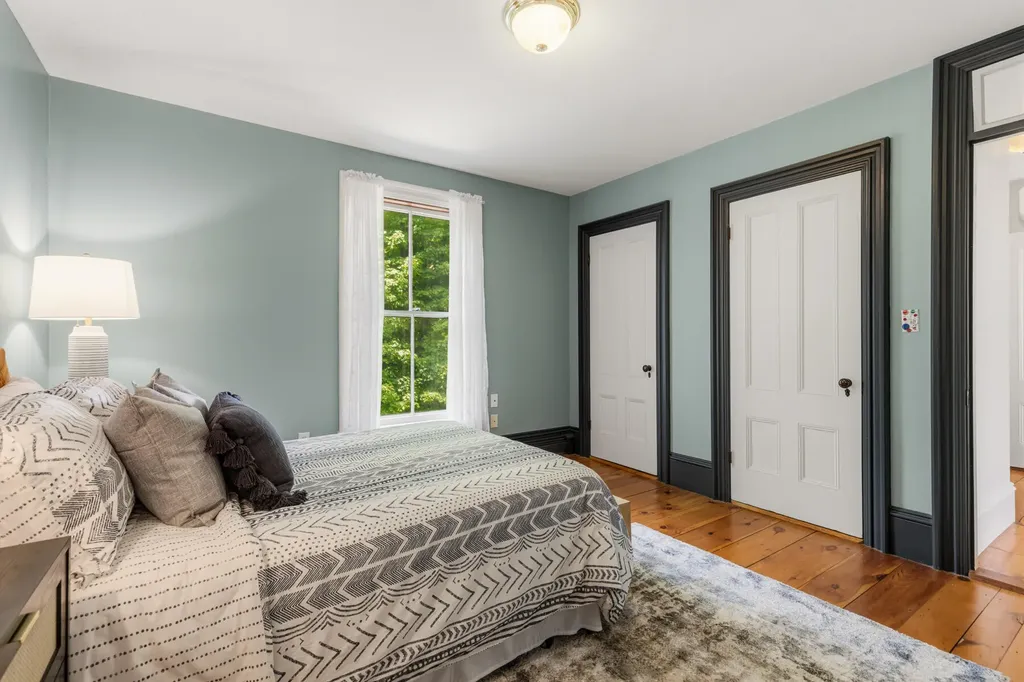 27 Highland Avenue South Berwick ME 03908