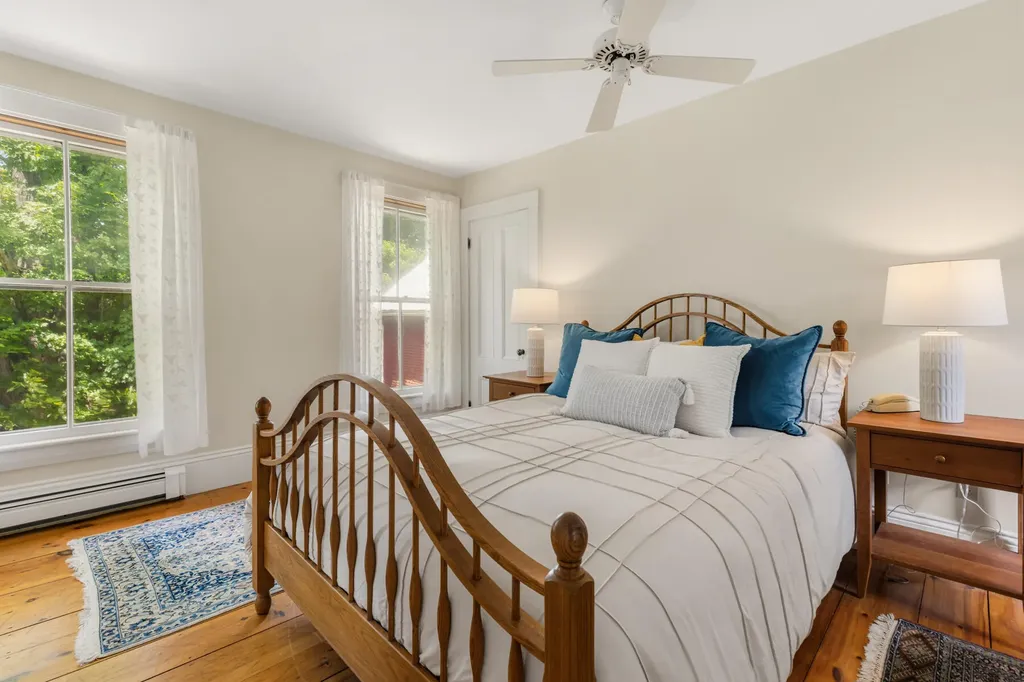 27 Highland Avenue South Berwick ME 03908
