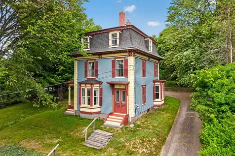 27 Highland Avenue South Berwick ME 03908
