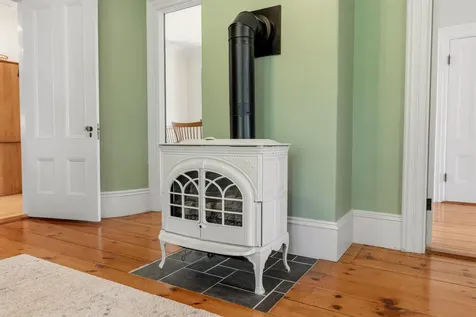 27 Highland Avenue South Berwick ME 03908