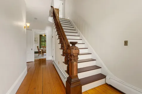 27 Highland Avenue South Berwick ME 03908