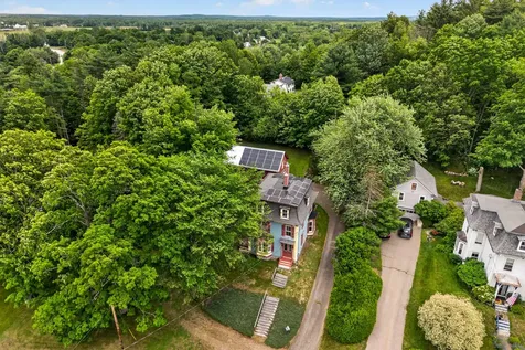 27 Highland Avenue South Berwick ME 03908