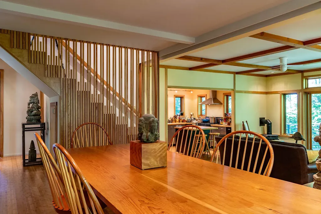 169 Island Avenue Saint George ME 04860