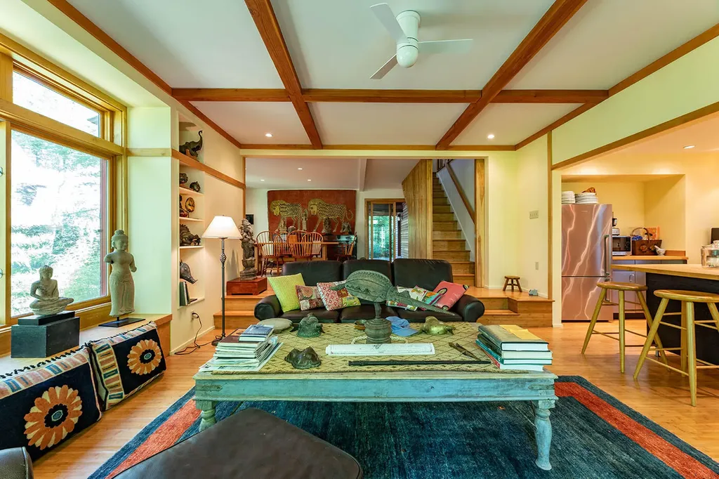 169 Island Avenue Saint George ME 04860